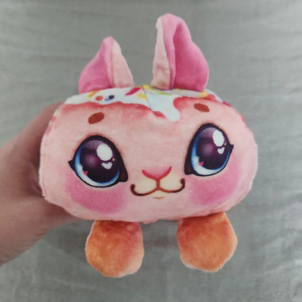 Cookeez Makery Baked Treats Pink Bunny Cinnamon Roll Plush Tested Works 6